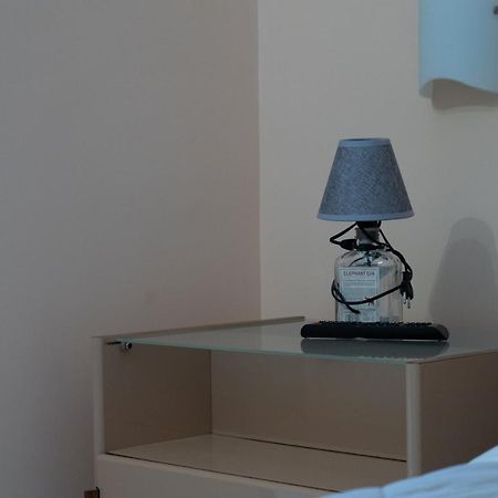 Villa Lucia Кастеламаре ди Стабия Екстериор снимка