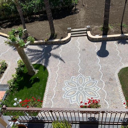 Villa Lucia Кастеламаре ди Стабия Екстериор снимка