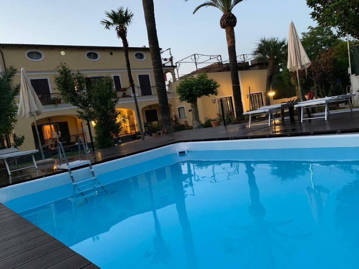 Villa Lucia Кастеламаре ди Стабия Екстериор снимка