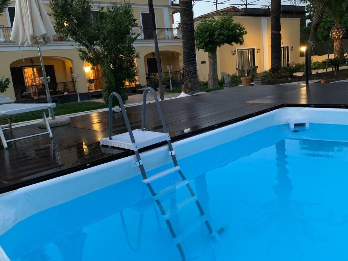 Villa Lucia Кастеламаре ди Стабия Екстериор снимка