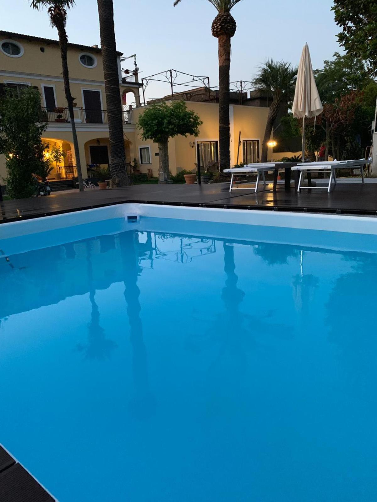 Villa Lucia Кастеламаре ди Стабия Екстериор снимка