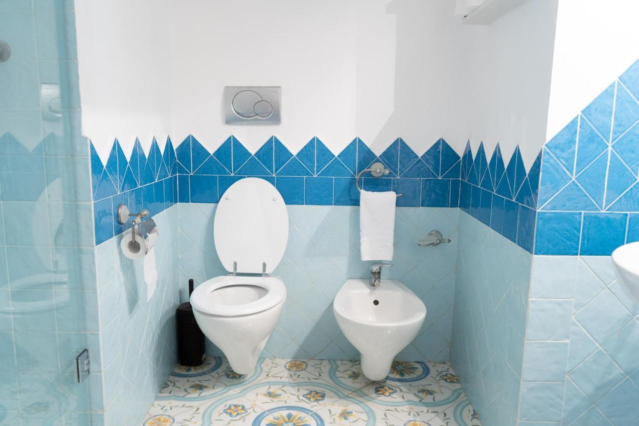 Villa Lucia Кастеламаре ди Стабия Екстериор снимка