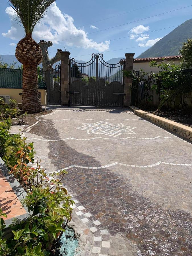 Villa Lucia Кастеламаре ди Стабия Екстериор снимка
