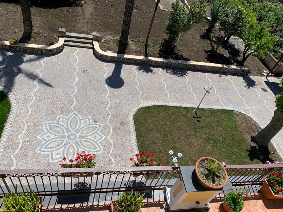 Villa Lucia Кастеламаре ди Стабия Екстериор снимка