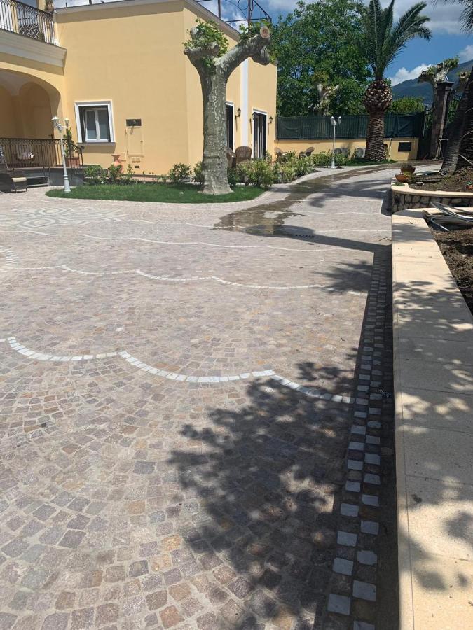 Villa Lucia Кастеламаре ди Стабия Екстериор снимка