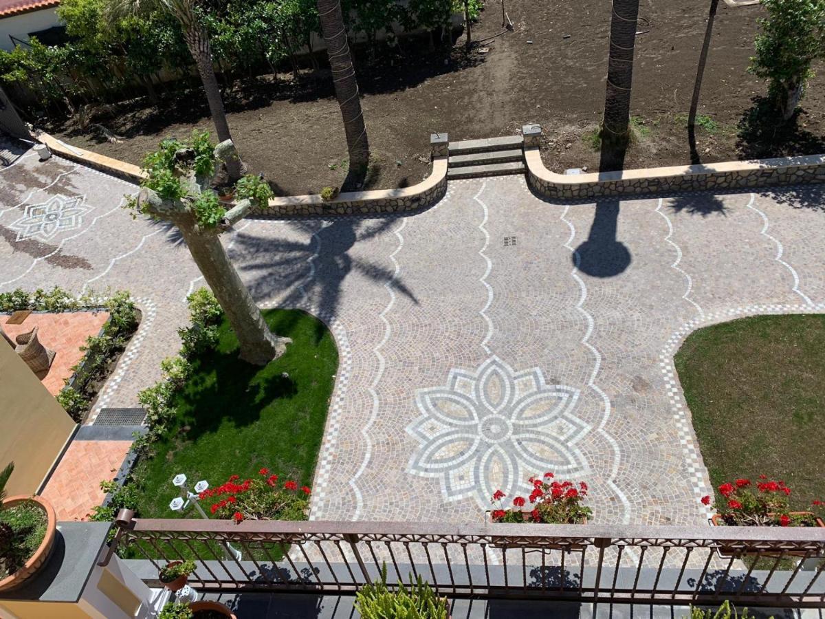 Villa Lucia Кастеламаре ди Стабия Екстериор снимка